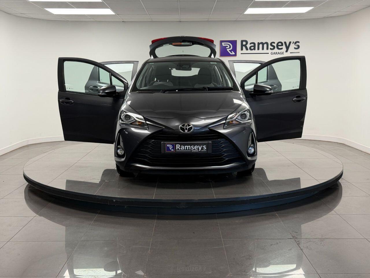 Used Toyota Yaris 2017 for sale - 76561887: Photo 28