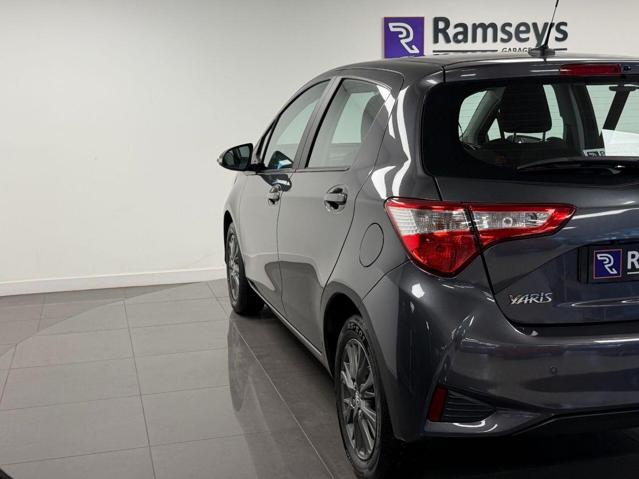 Used Toyota Yaris 2017 for sale - 76561887: Photo 35