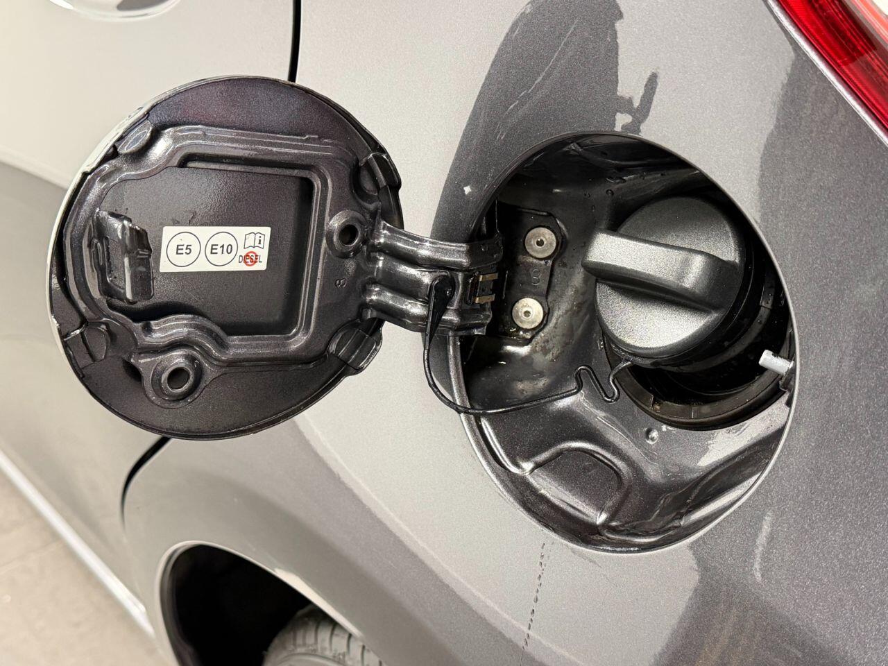 Used Toyota Yaris 2017 for sale - 76561887: Photo 36