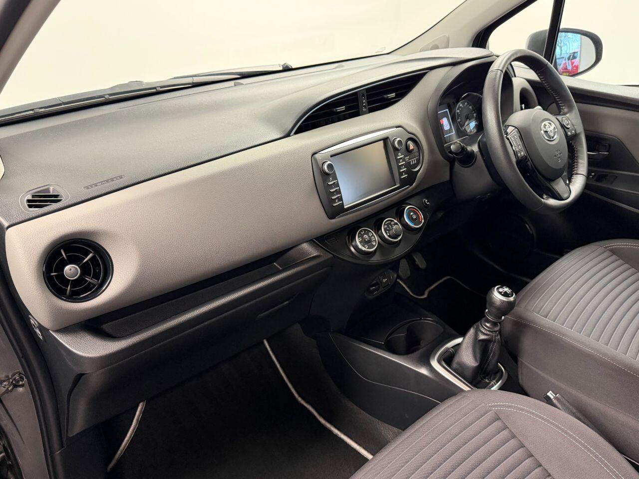 Used Toyota Yaris 2017 for sale - 76561887: Photo 9