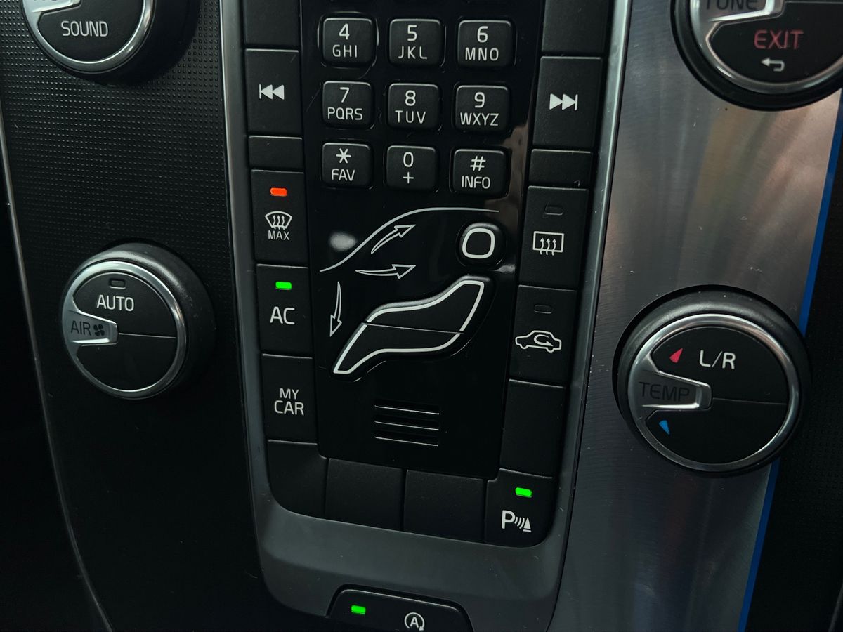 Used Volvo V40 2015 for sale - 77318528: Photo 12