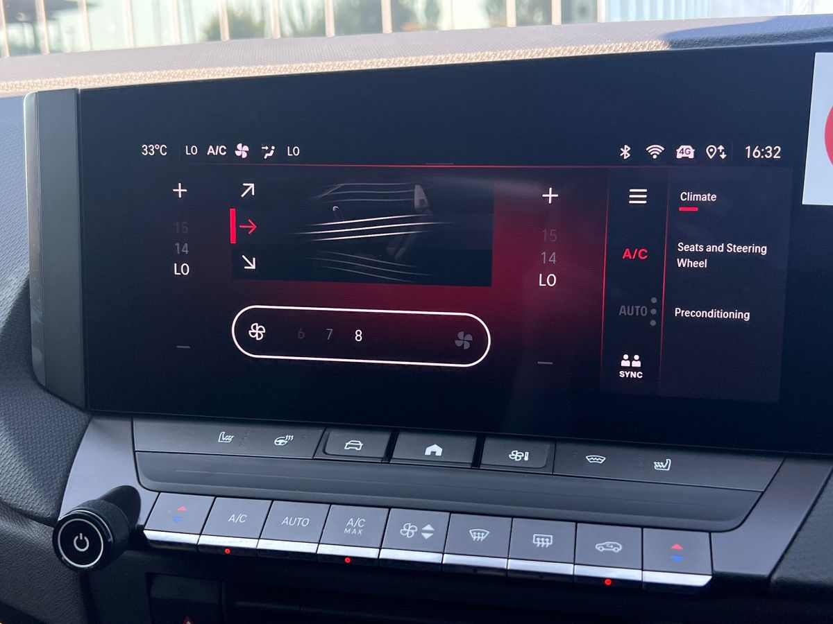 Used Vauxhall Astra 2024 for sale - 76650492: Photo 12