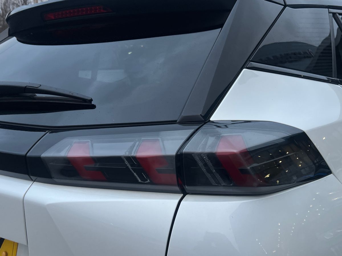 Used Peugeot 2008 2022 for sale - 77033859: Photo 27