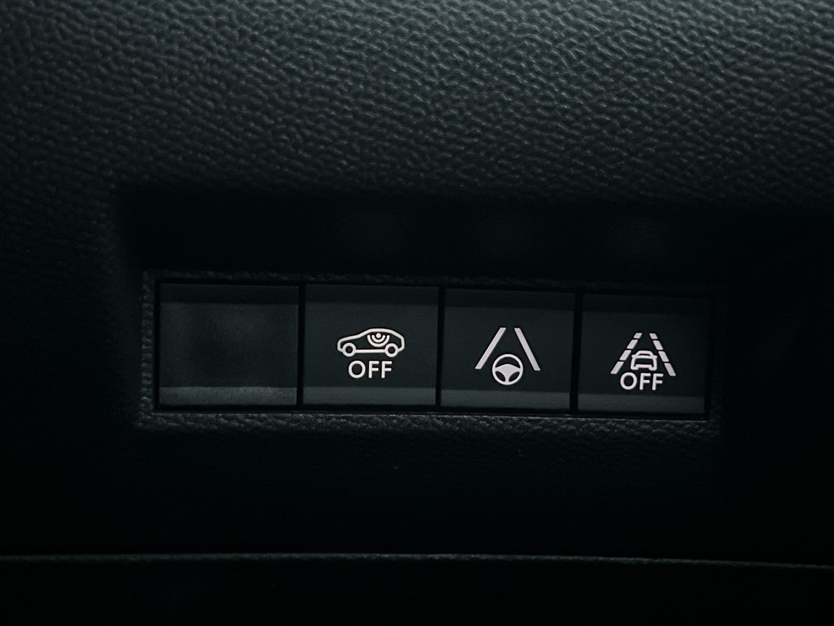 Used Peugeot 2008 2022 for sale - 77033859: Photo 37