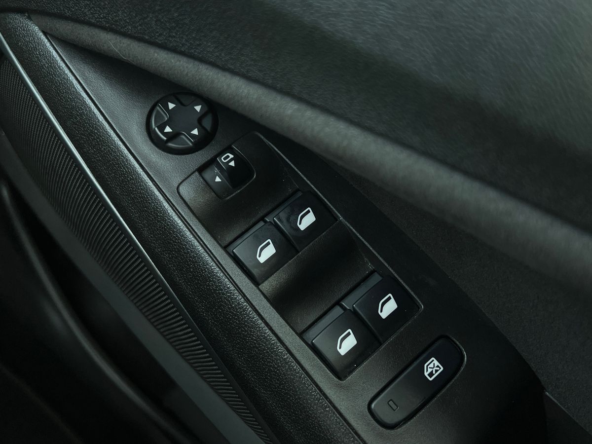 Used Vauxhall Crossland 2022 for sale - 76892385: Photo 18