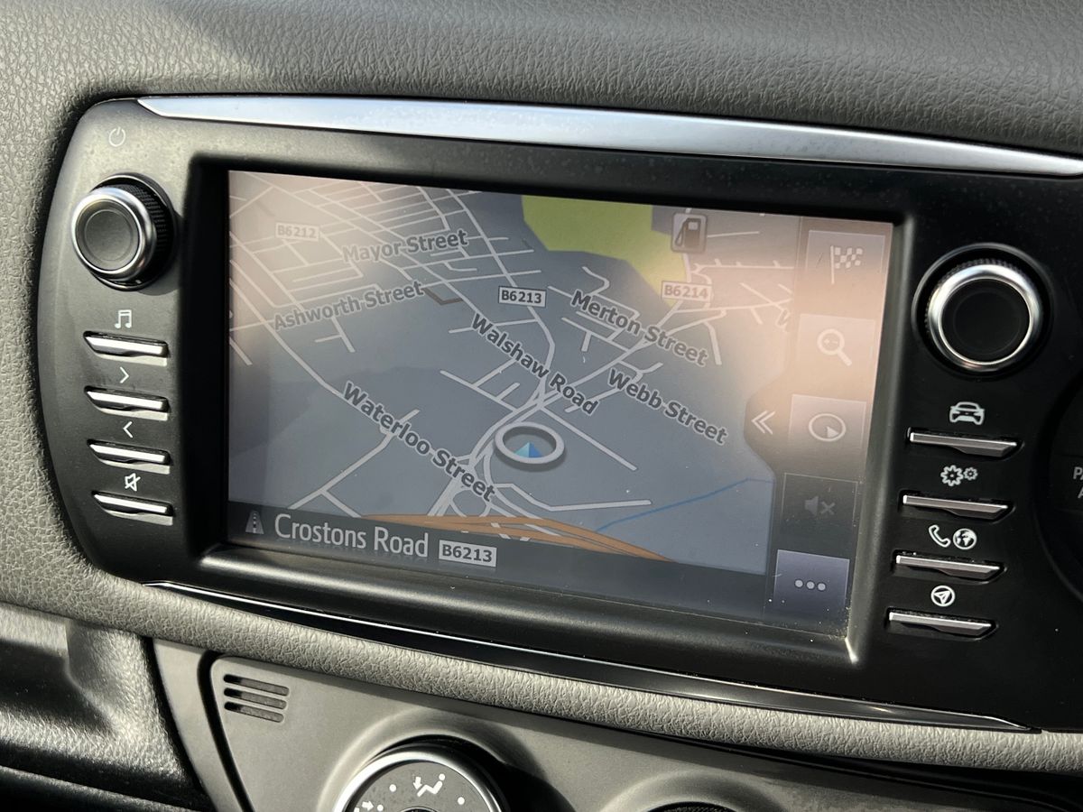 Used Toyota Yaris 2019 for sale - 76142120: Photo 11