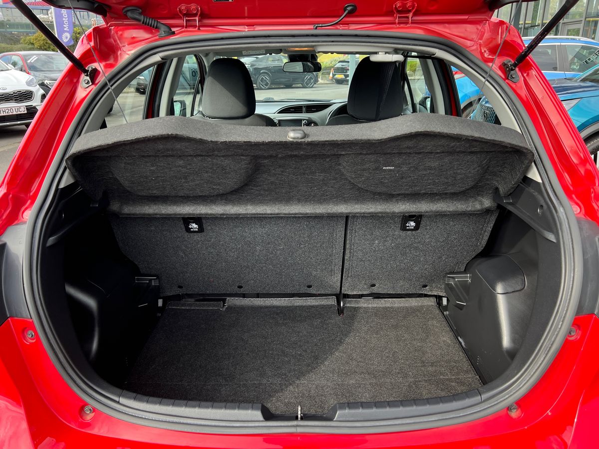 Used Toyota Yaris 2019 for sale - 76142120: Photo 20