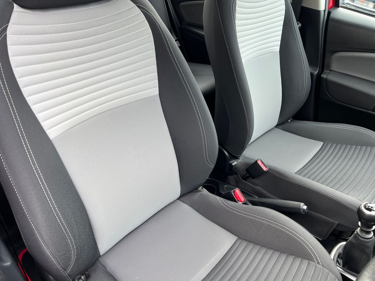 Used Toyota Yaris 2019 for sale - 76142120: Photo 30