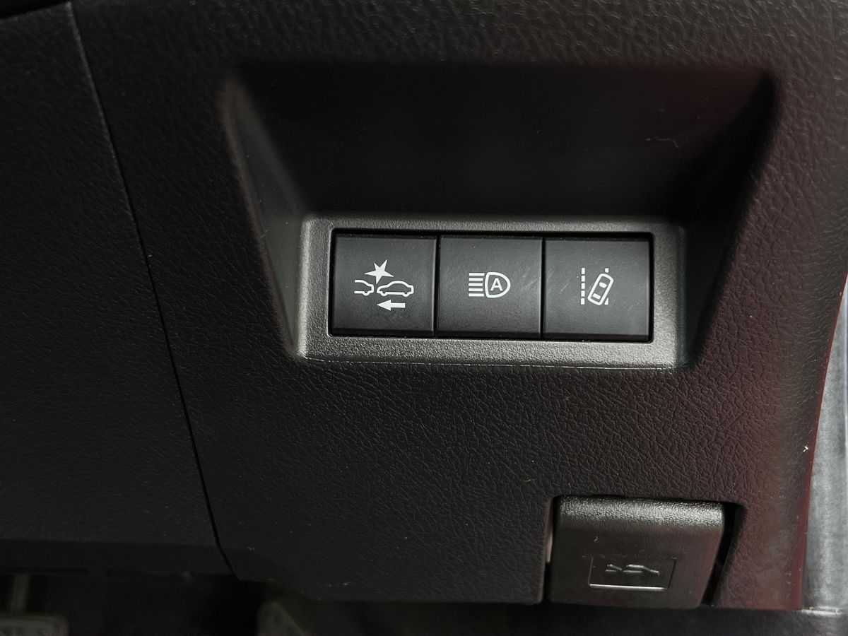 Used Toyota Yaris 2019 for sale - 76142120: Photo 34