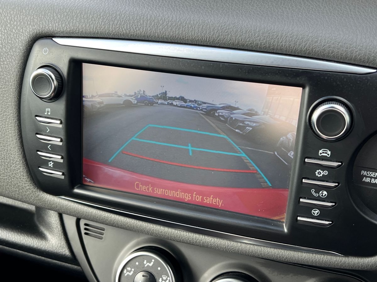 Used Toyota Yaris 2019 for sale - 76142120: Photo 40
