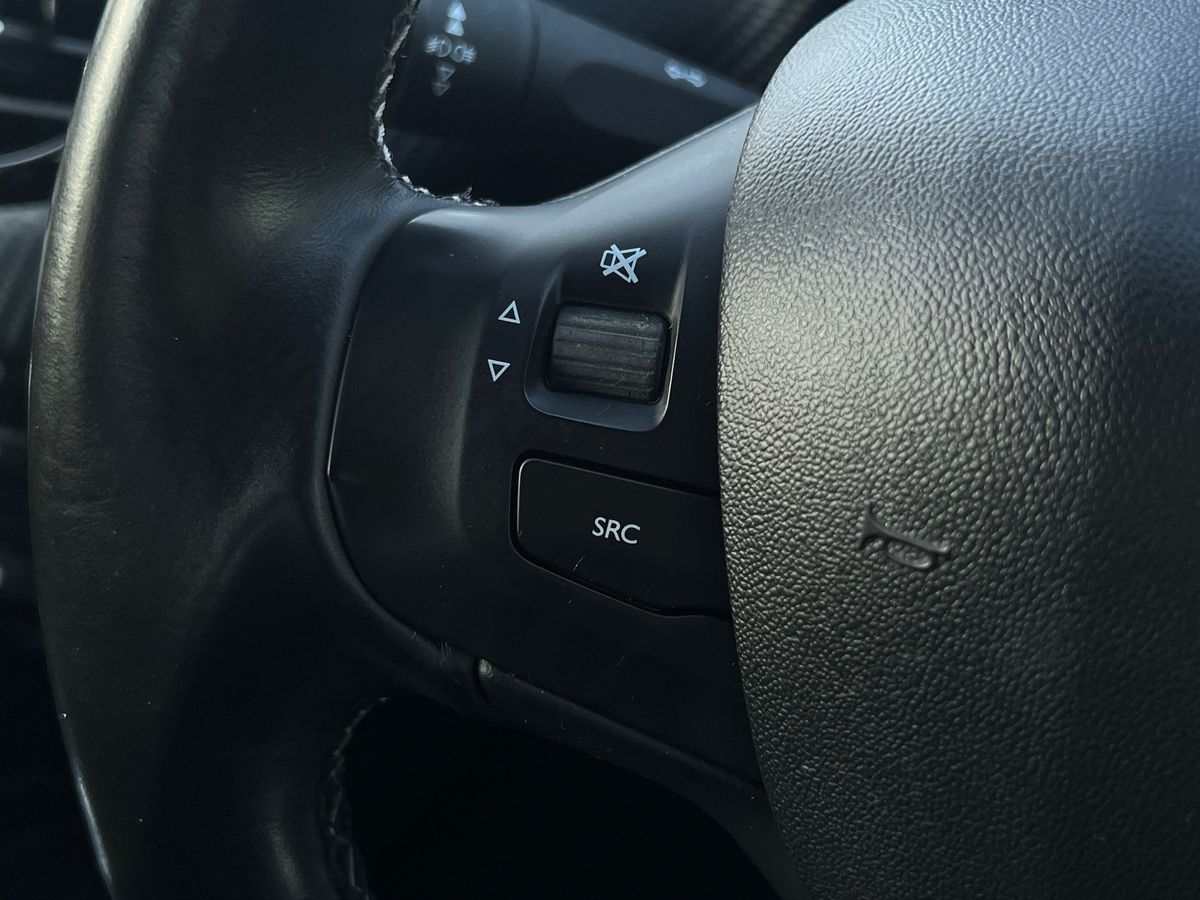 Used Peugeot 2008 2015 for sale - 76625902: Photo 16