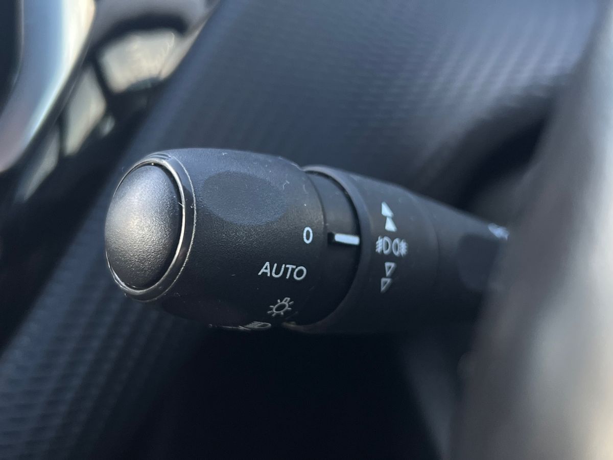 Used Peugeot 2008 2015 for sale - 76625902: Photo 39