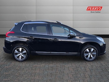 Used Peugeot 2008 2015 for sale - 76625902: Photo