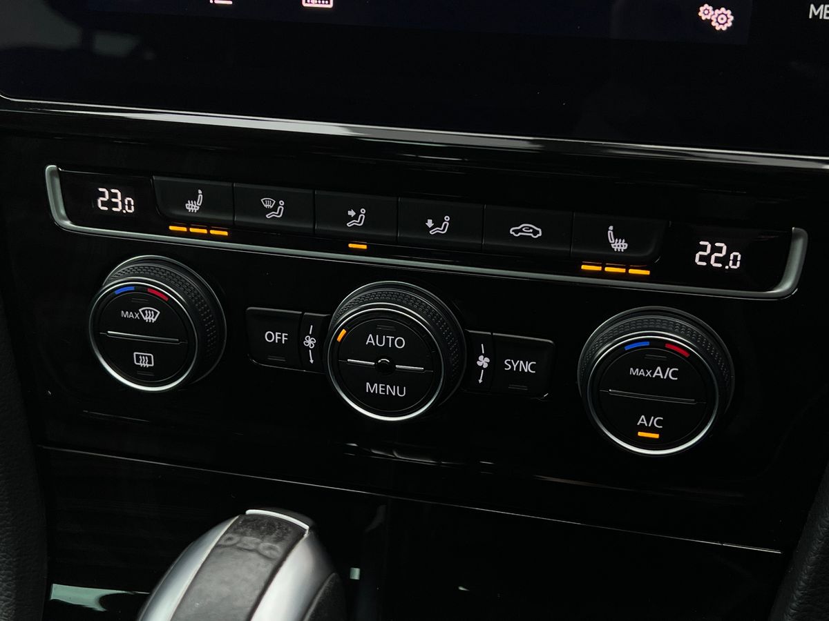 Used Volkswagen Golf 2019 for sale - 76219886: Photo 12