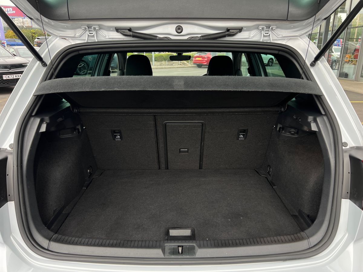 Used Volkswagen Golf 2019 for sale - 76219886: Photo 20