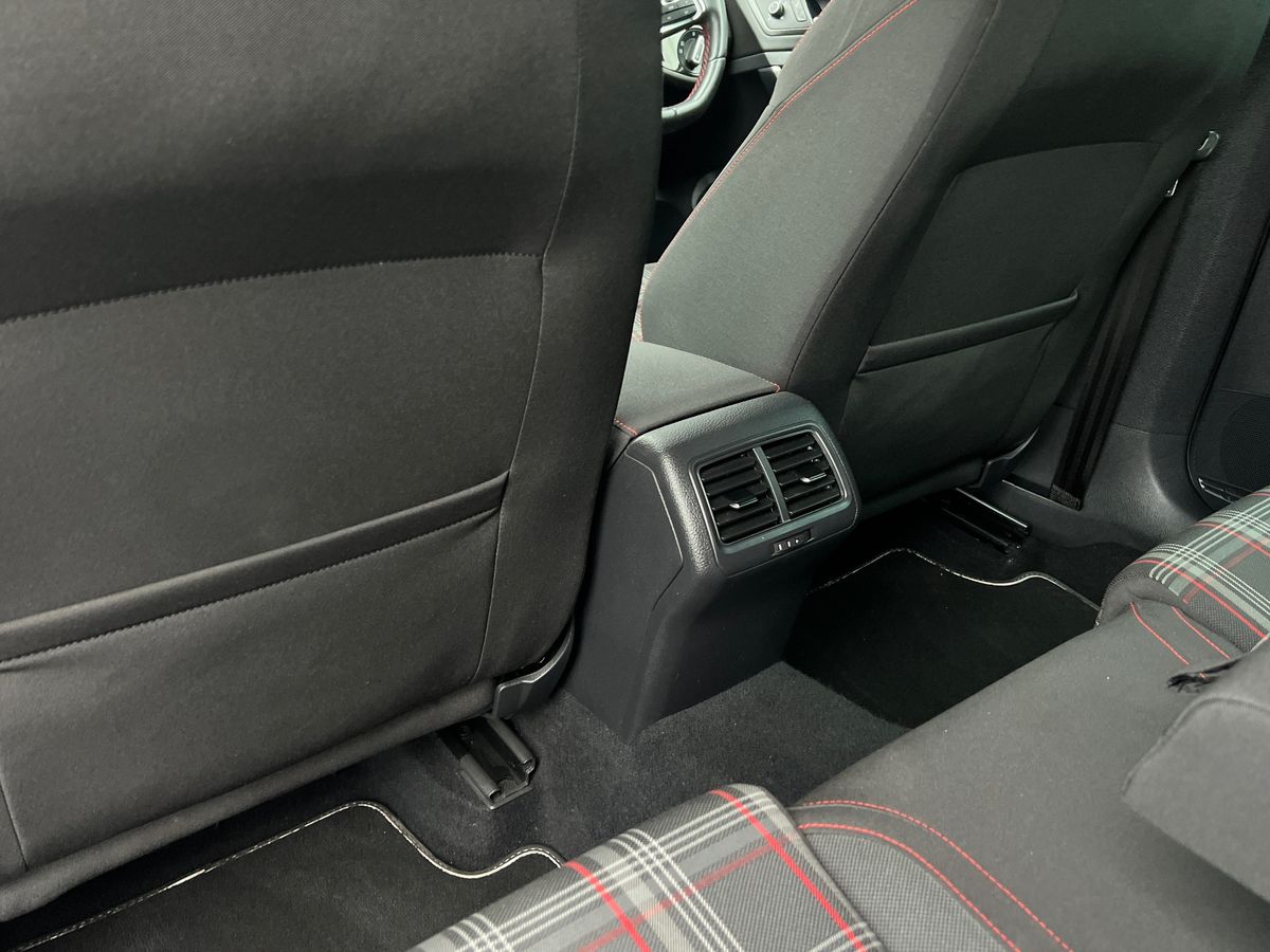 Used Volkswagen Golf 2019 for sale - 76219886: Photo 31