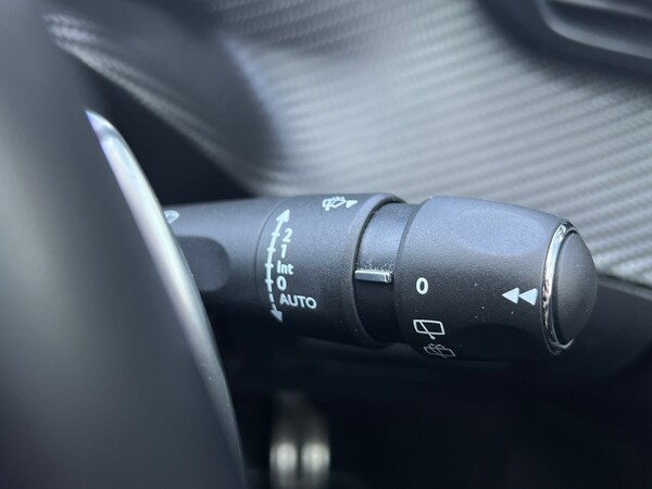 Used Peugeot 2008 2023 for sale - 75637872: Photo 40