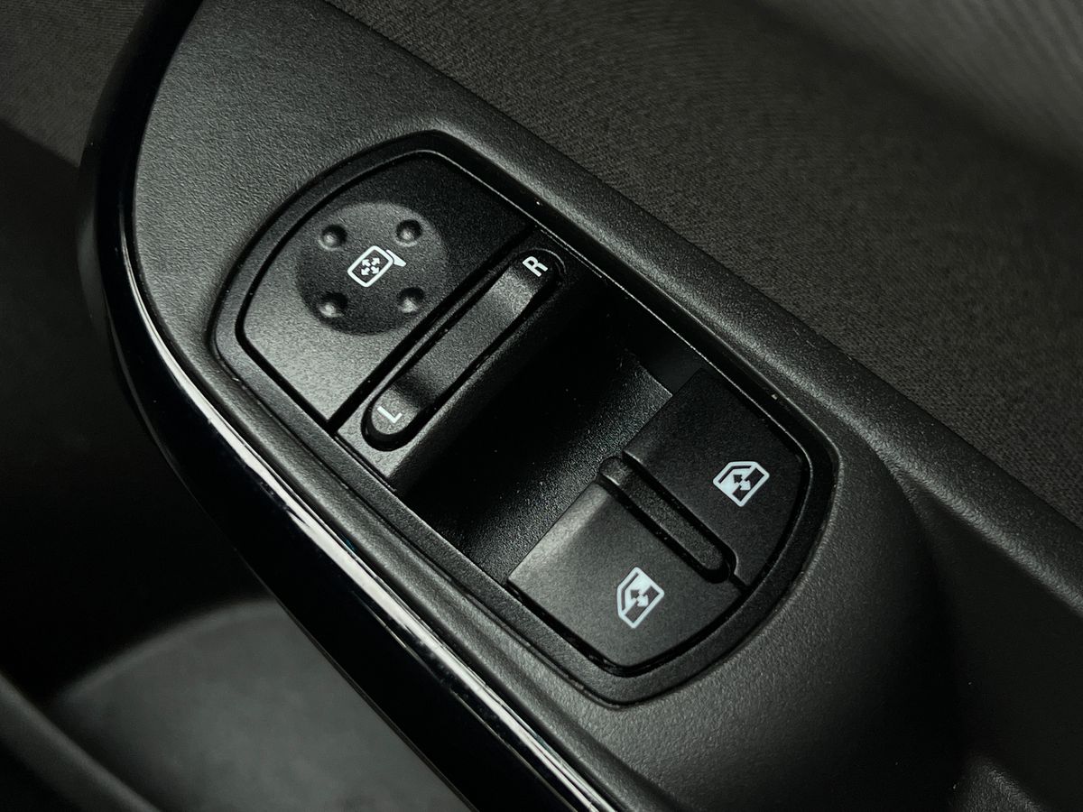 Used Vauxhall Corsa 2016 for sale - 76449973: Photo 16