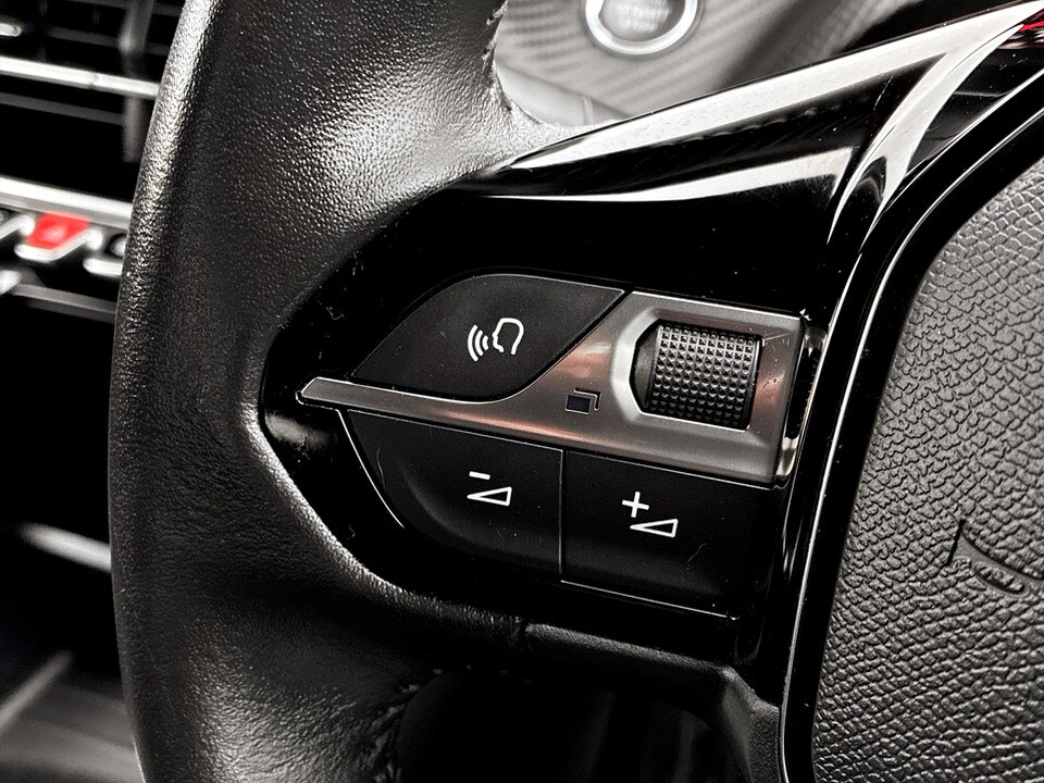 Used Peugeot 2008 2023 for sale - 77517019: Photo 29