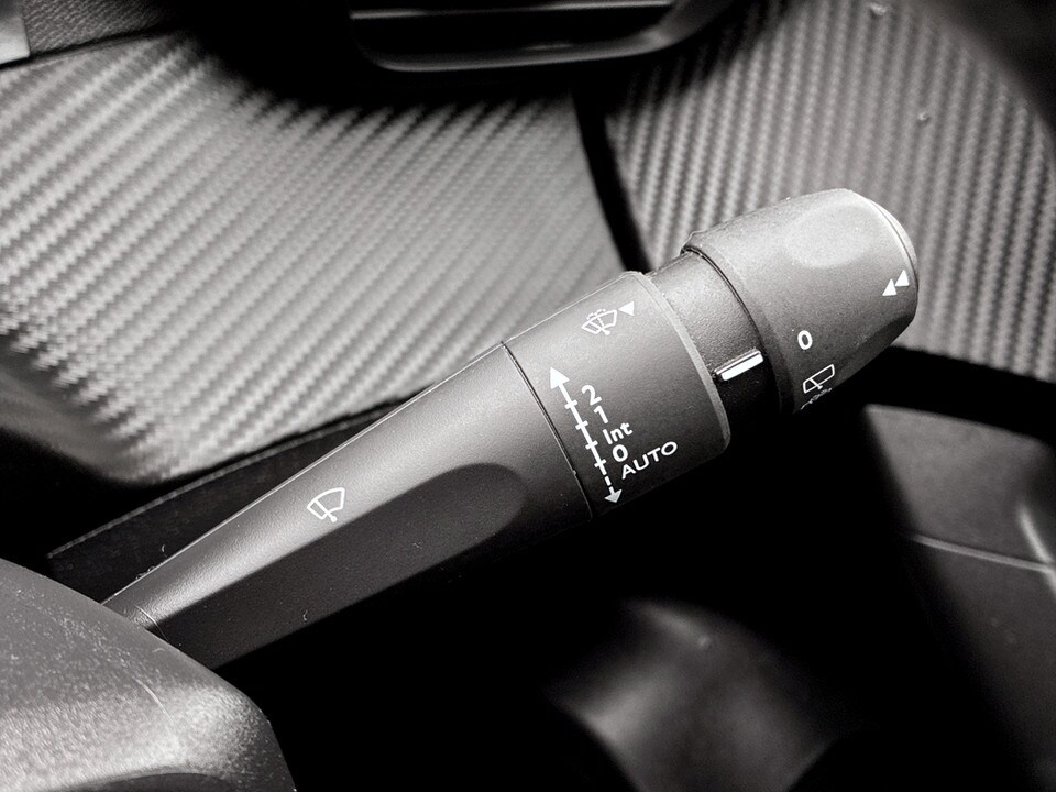 Used Peugeot 2008 2023 for sale - 77517019: Photo 33