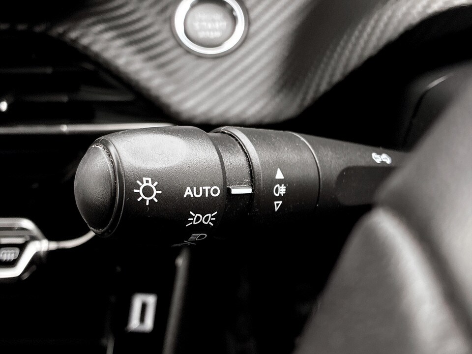 Used Peugeot 2008 2023 for sale - 77517019: Photo 34