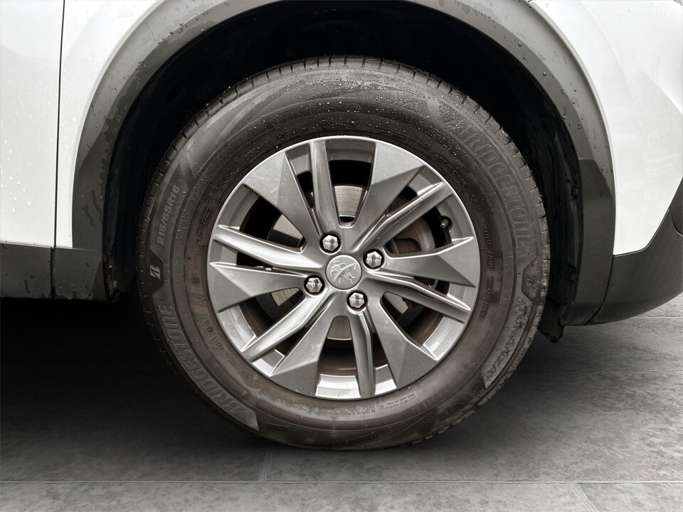 Used Peugeot 2008 2023 for sale - 77517019: Photo 9