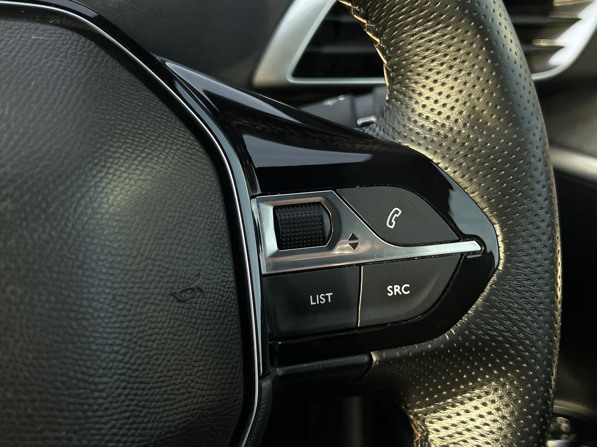 Used Peugeot 5008 2022 for sale - 77666330: Photo 41