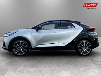 Used Toyota C-HR 2024 for sale - 78453874: Photo