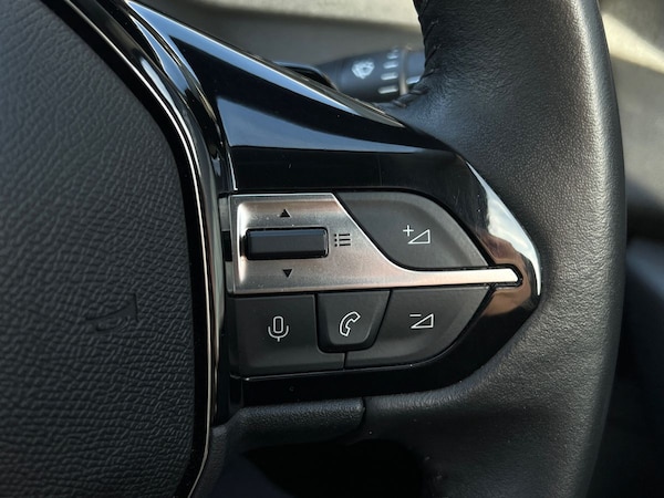 Used Peugeot 308 2022 for sale - 76090258: Photo 39