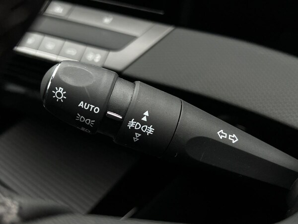 Used Vauxhall Astra 2024 for sale - 76128201: Photo 36