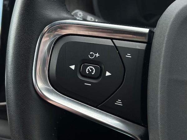 Used Volvo XC40 2020 for sale - 76090379: Photo 17