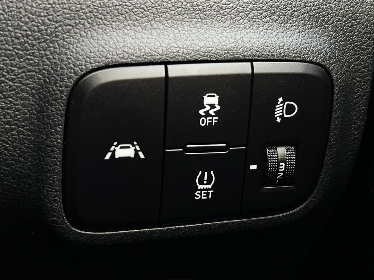 Used Hyundai i10 2020 for sale - 77125302: Photo 38