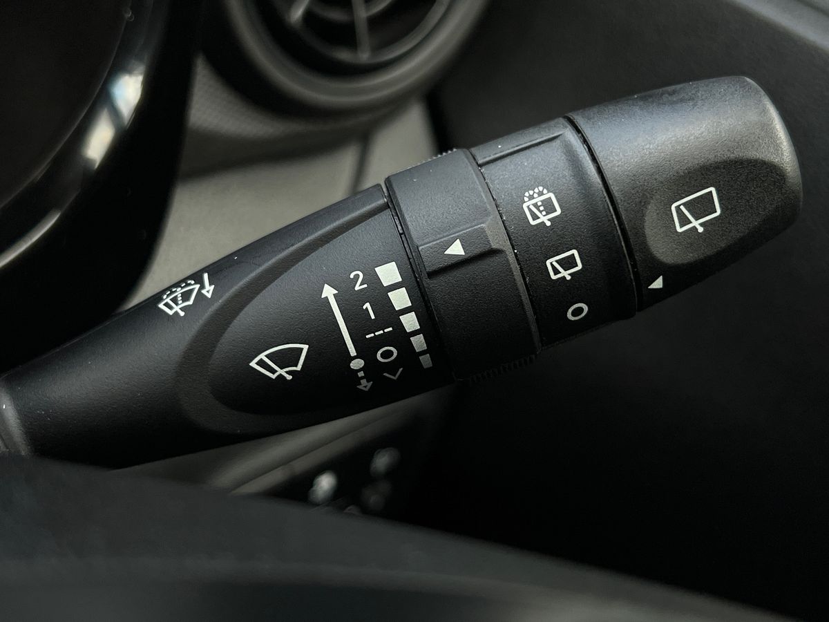 Used Hyundai i10 2020 for sale - 77125302: Photo 40