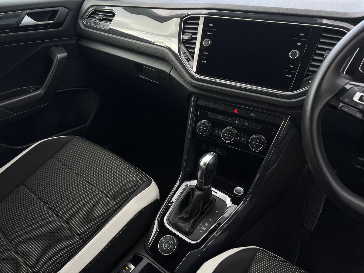 Used Volkswagen T-Roc 2019 for sale - 76364547: Photo 17