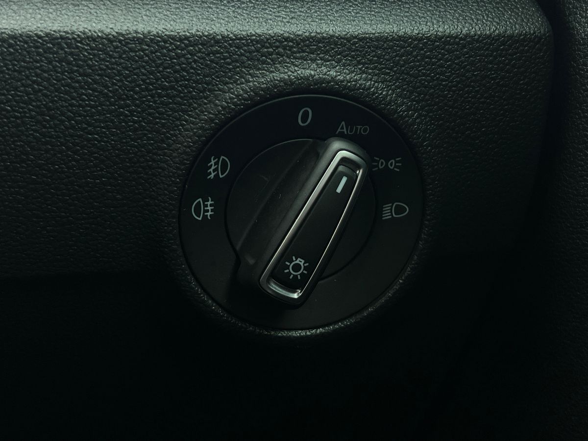 Used Volkswagen T-Roc 2019 for sale - 76364547: Photo 36