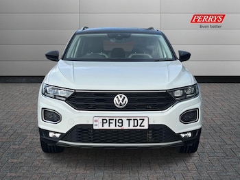 Used Volkswagen T-Roc 2019 for sale - 76364547: Photo