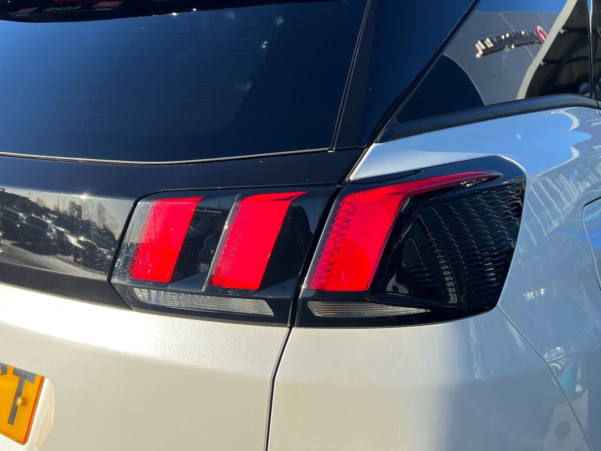 Used Peugeot 3008 2022 for sale - 76706853: Photo 24