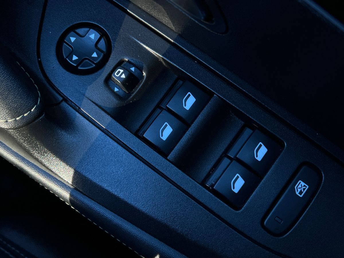 Used Peugeot 2008 2021 for sale - 77094259: Photo 19