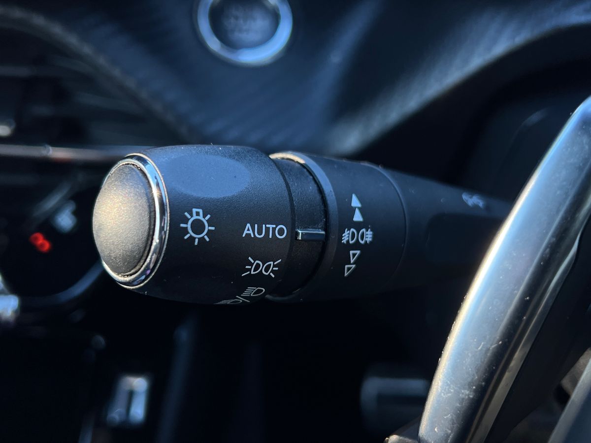 Used Peugeot 2008 2021 for sale - 77094259: Photo 44