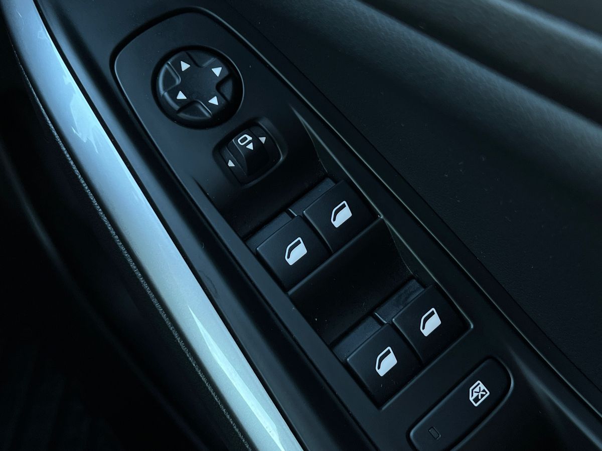 Used Vauxhall Grandland 2023 for sale - 76611858: Photo 18