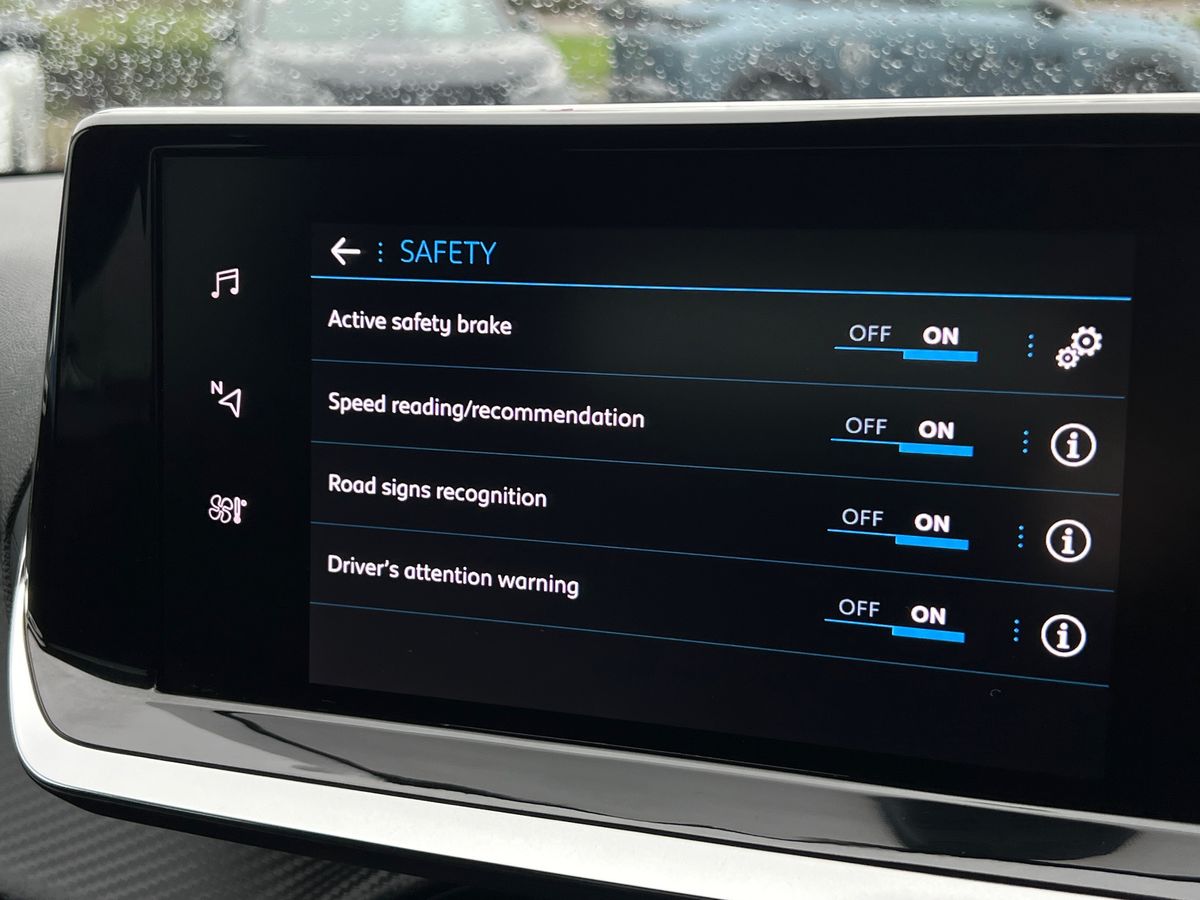 Used Peugeot 208 2023 for sale - 76663299: Photo 40