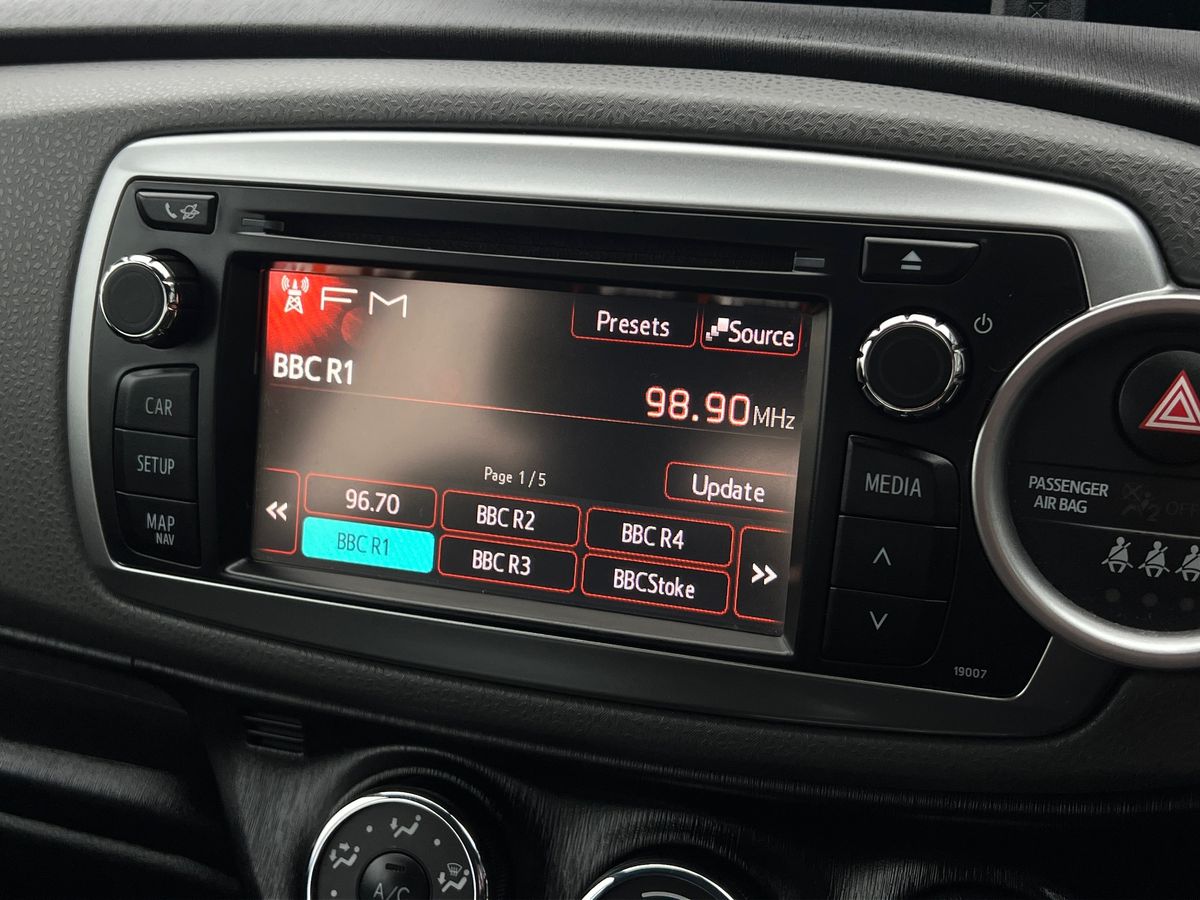 Used Toyota Yaris 2013 for sale - 77002101: Photo 10