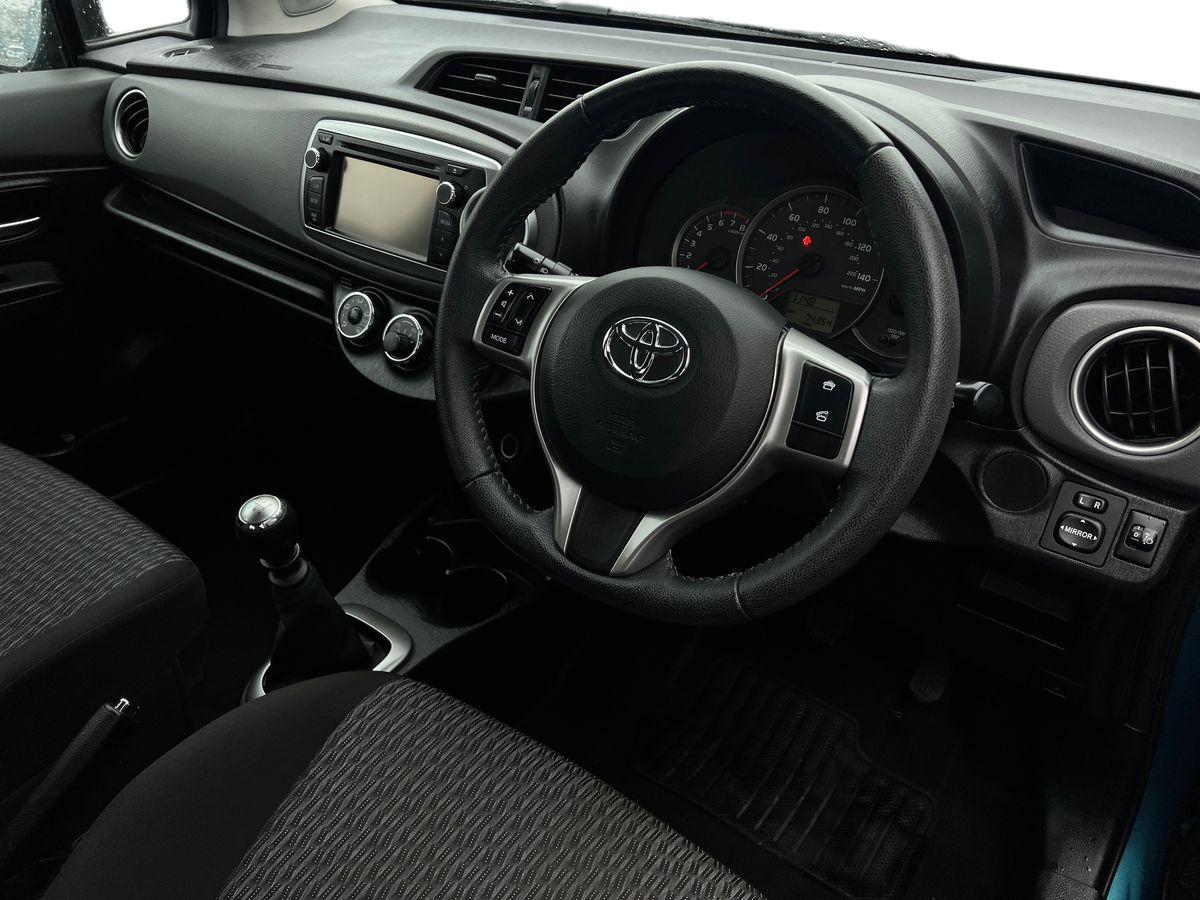 Used Toyota Yaris 2013 for sale - 77002101: Photo 8