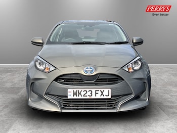 Used Toyota Yaris 2023 for sale - 77980333: Photo