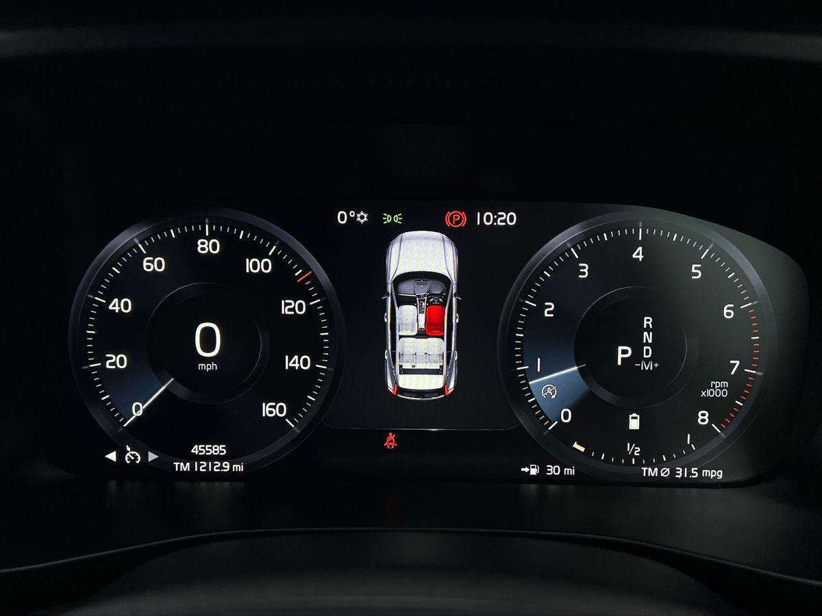 Used Volvo XC40 2021 for sale - 77207770: Photo 14