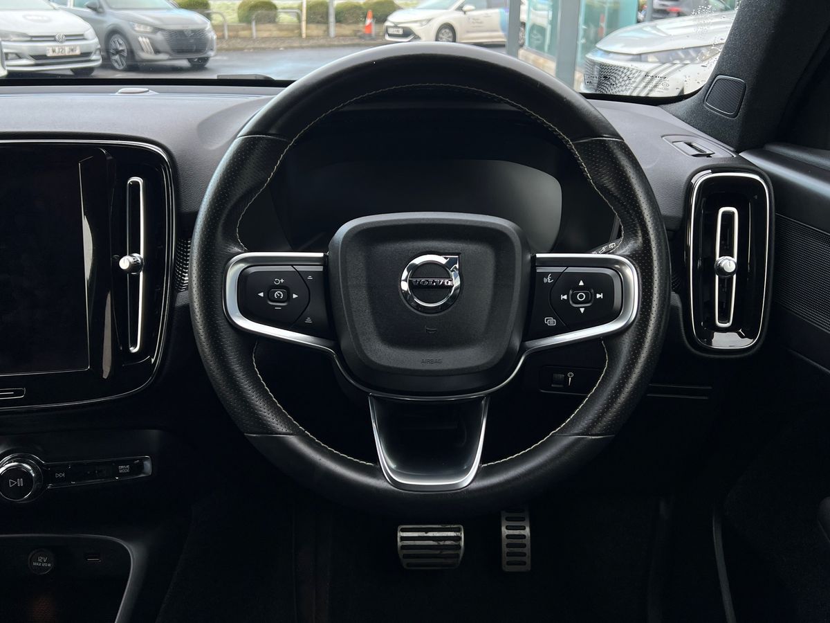 Used Volvo XC40 2021 for sale - 77207770: Photo 15