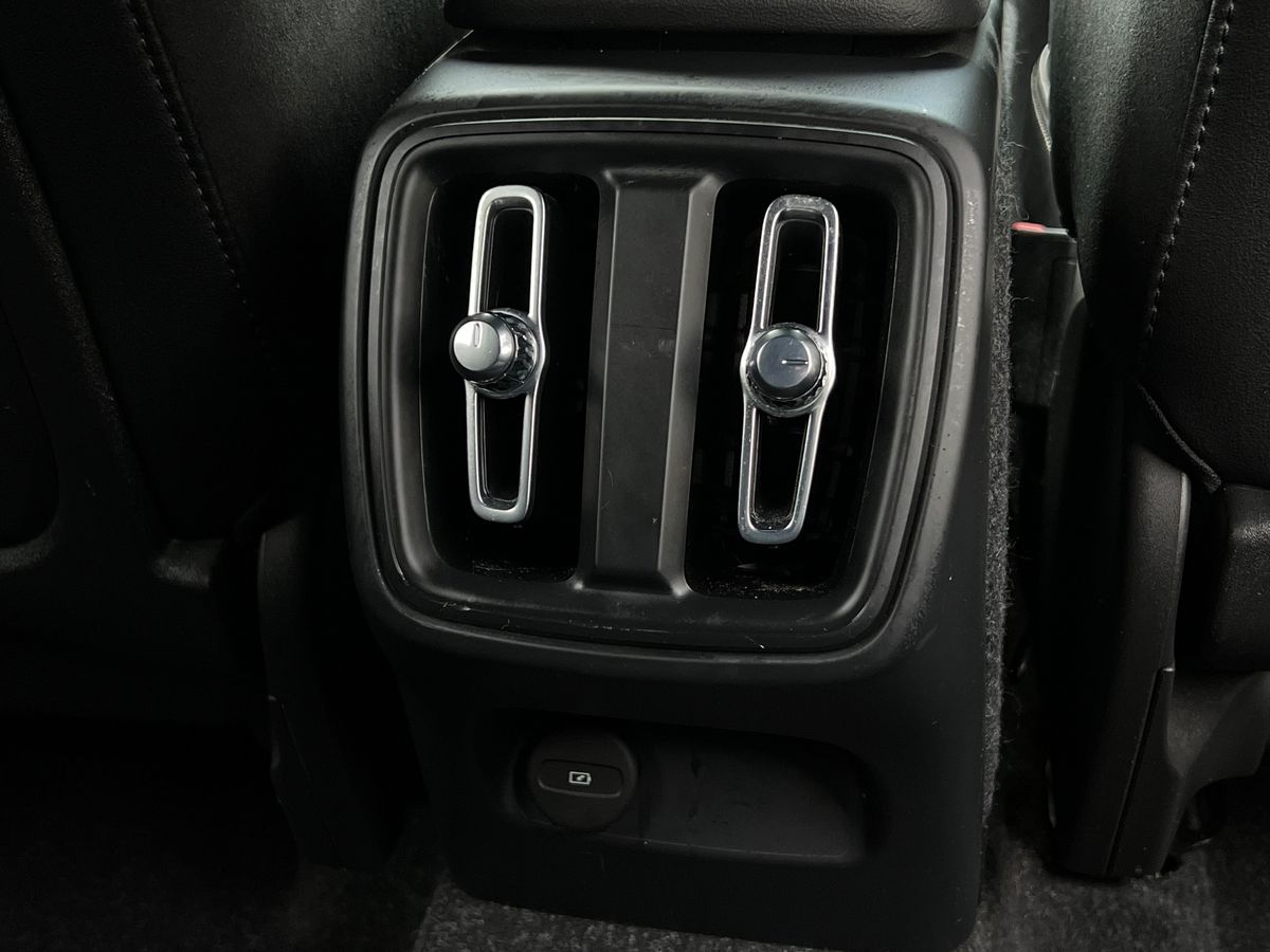 Used Volvo XC40 2021 for sale - 77207770: Photo 30