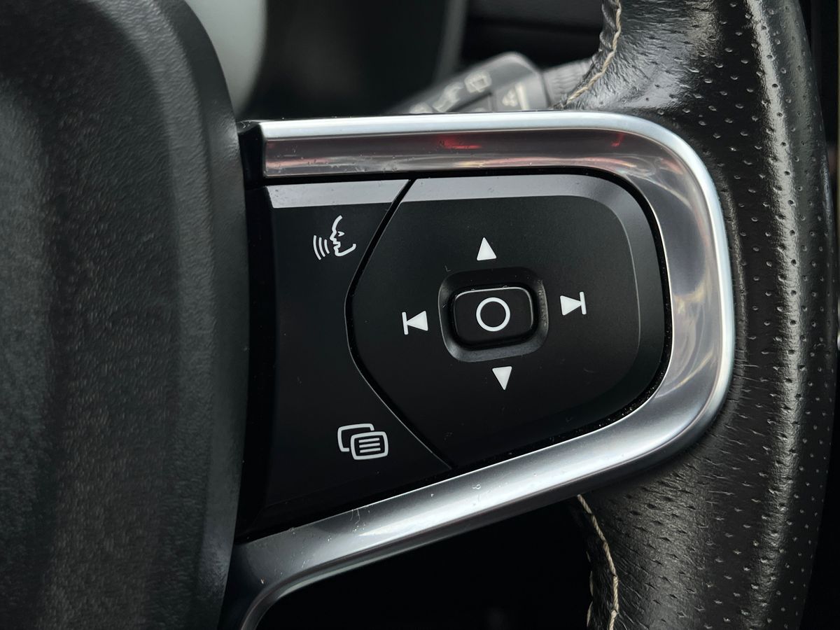 Used Volvo XC40 2021 for sale - 77207770: Photo 37