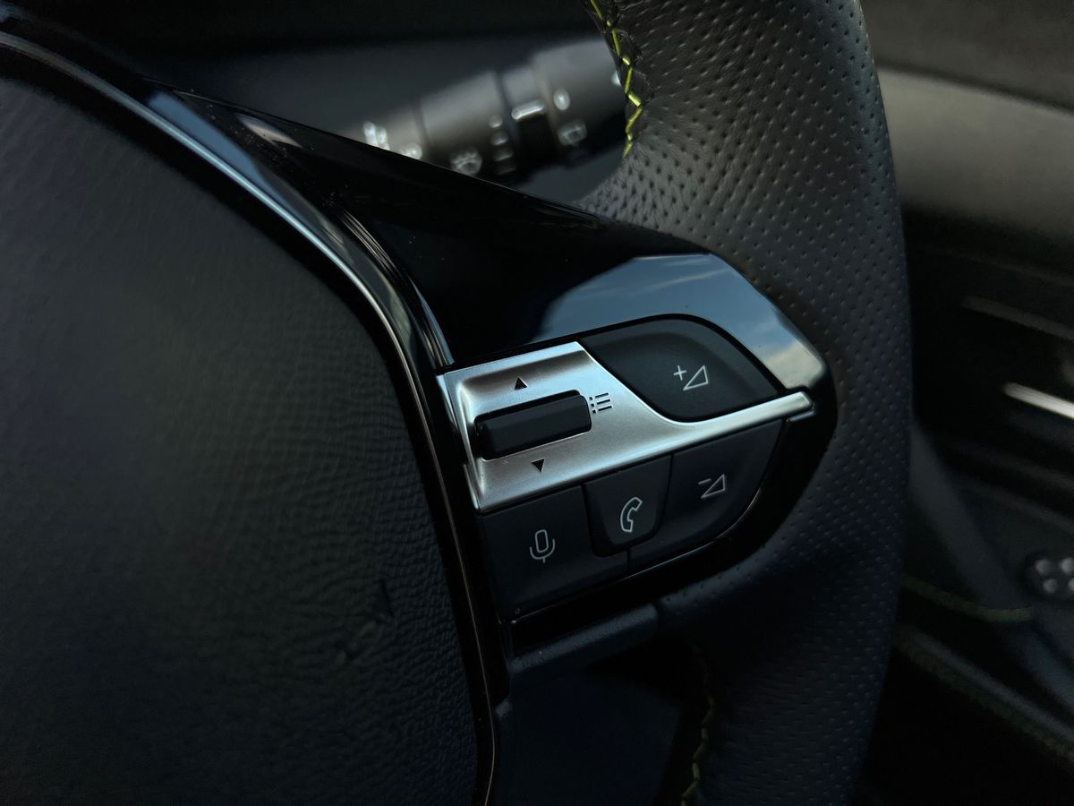 Used Peugeot 308 2023 for sale - 76220025: Photo 36