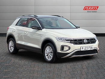 Used Volkswagen T-Roc 2023 for sale - 76777521: Photo